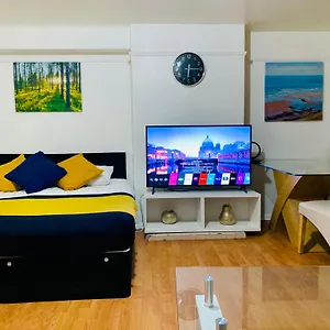 Stratford 3 Bedrooms House, Separate Reception, Close To Abba, Westfield, Olympic Stadium Apartment London